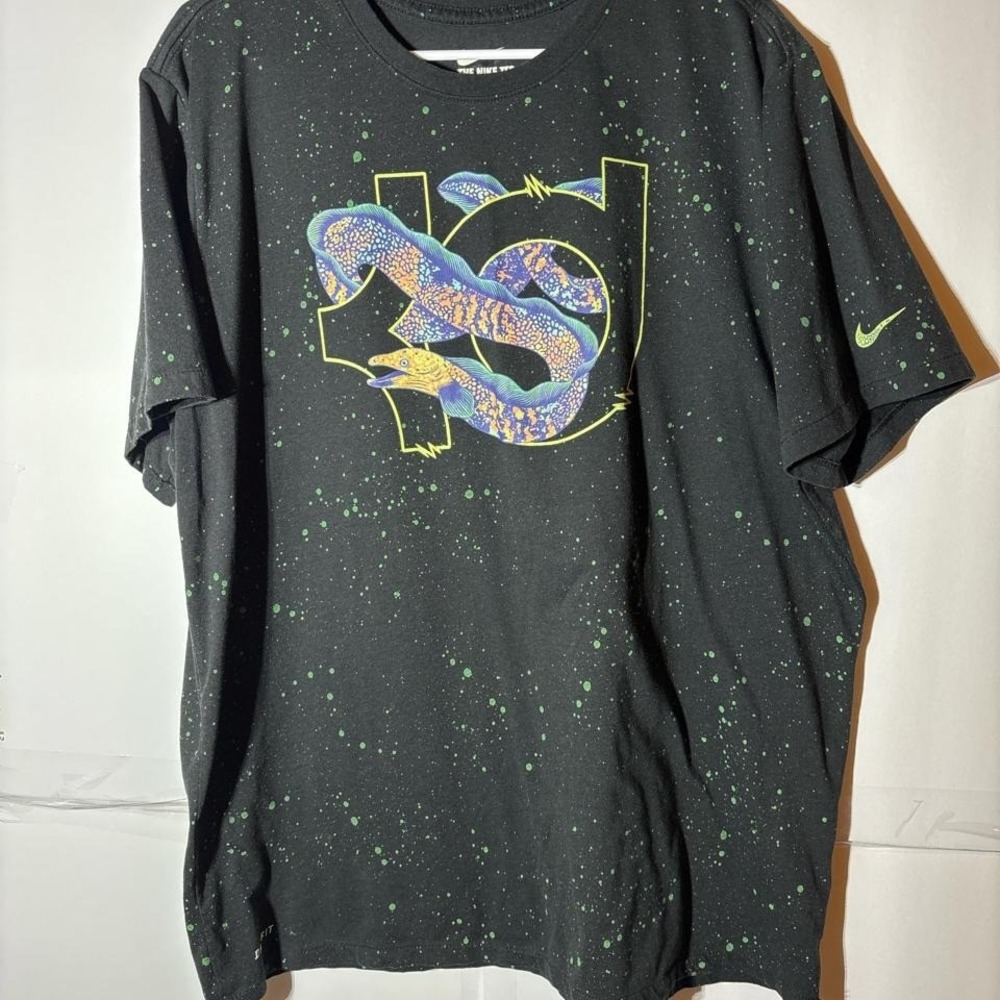 Black Nike Kevin‎ Durant basketball tee with all-over splatter effect